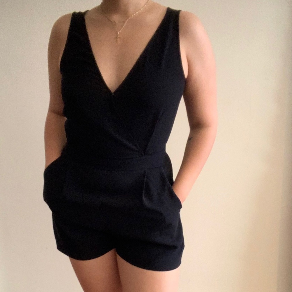 Black One Clothing Jumper